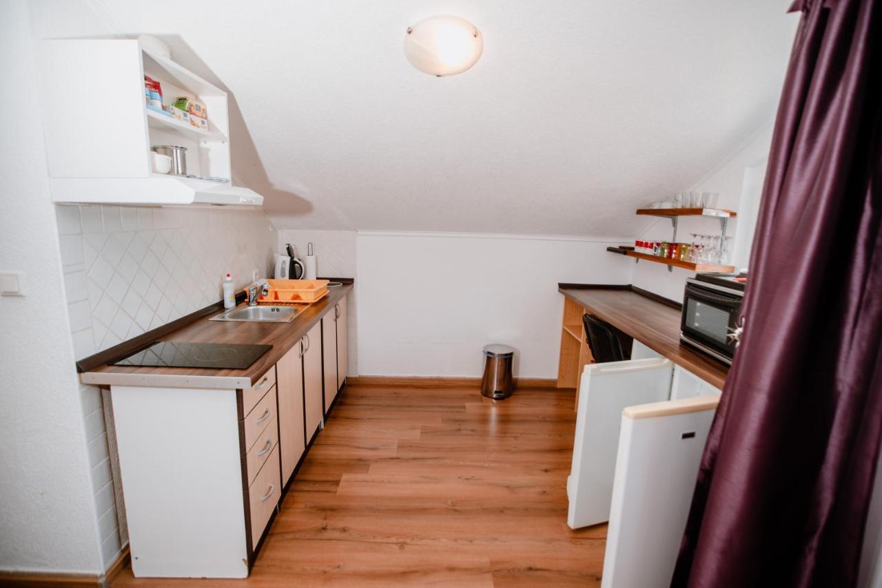 Апартаменты Apartmens Leona Карлобаг Экстерьер фото